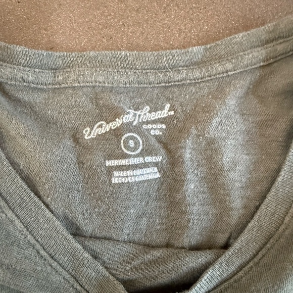 Universal Threads green basic - Picture 2 of 2